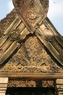 Banteay Srei Stone figure Temple Decoration