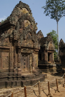 Banteay Srei Library Decoration